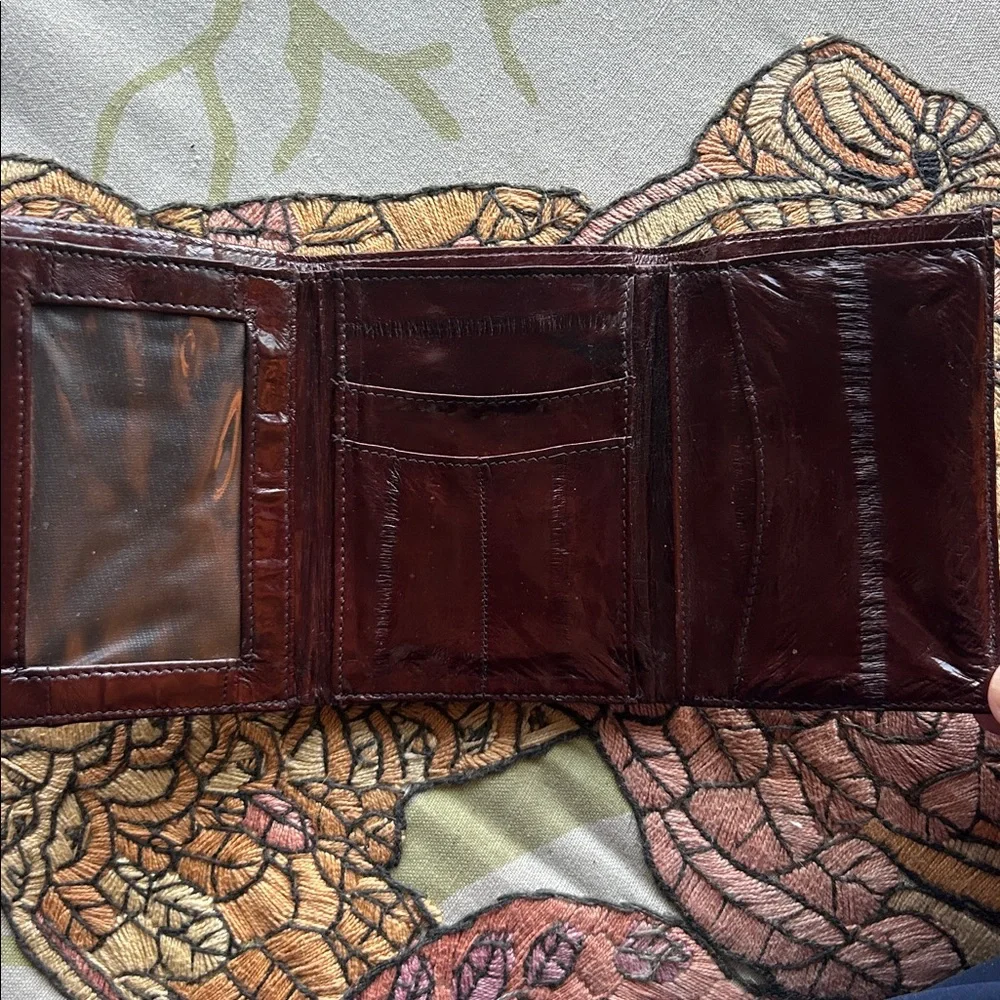 Vintage élan of California genuine eel skin made in Korea men’s trifold wallet